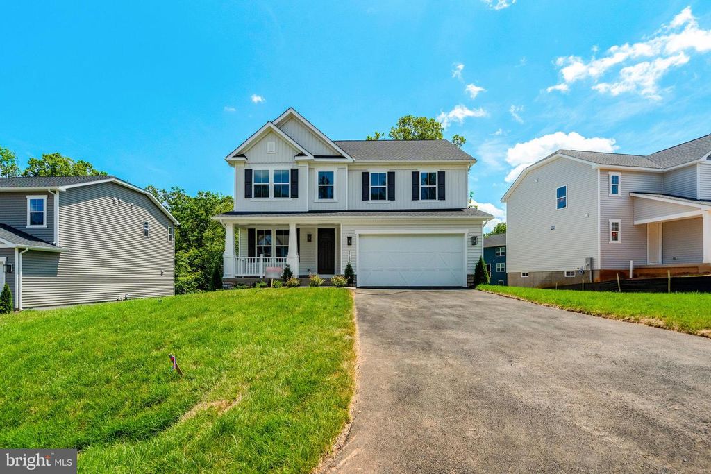 35602 PINE NEEDLE LN, Locust Grove, VA 22508