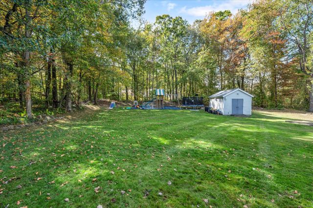 12 Richard Lane, Prospect, CT 06712