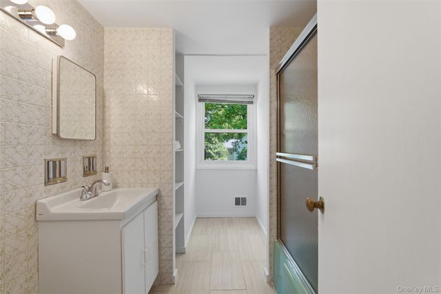 67 Old Country Road, New Rochelle, NY 10804