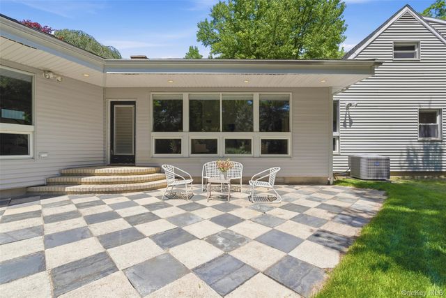 67 Old Country Road, New Rochelle, NY 10804