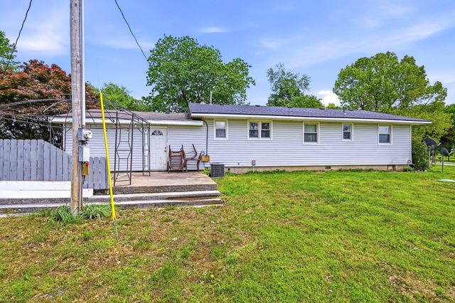 5877 S Farm Road 115, Brookline, MO 65619