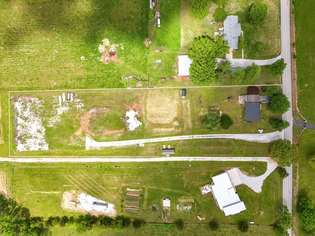 5877 S Farm Road 115, Brookline, MO 65619