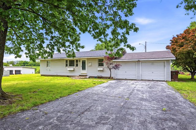 5877 S Farm Road 115, Brookline, MO 65619