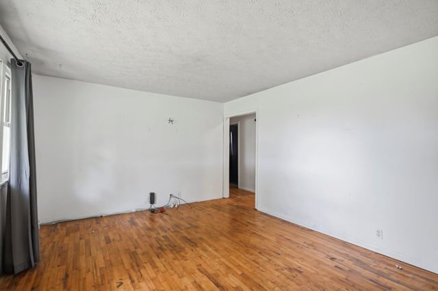 5877 S Farm Road 115, Brookline, MO 65619