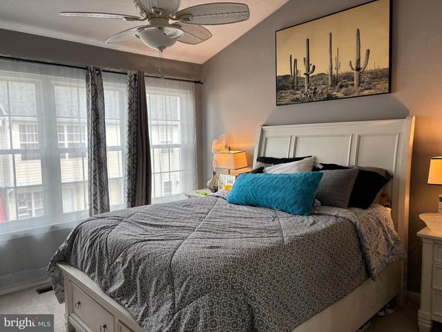 11048 SENTRY RIDGE RD, Manassas, VA 20109