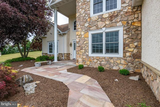 101 CHRIS DR, Lenhartsville, PA 19534