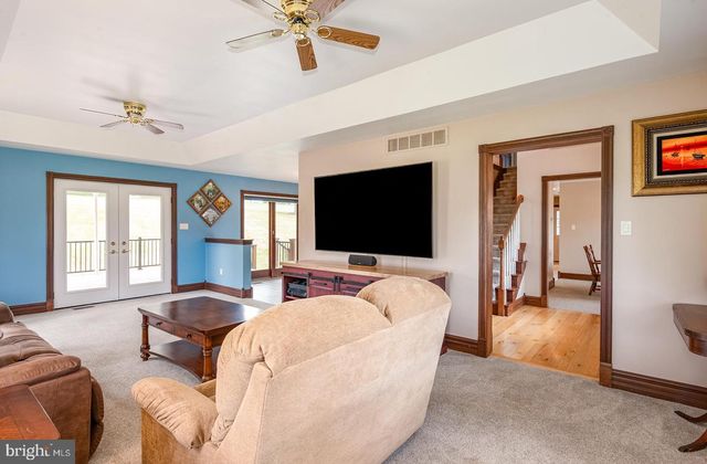 101 CHRIS DR, Lenhartsville, PA 19534
