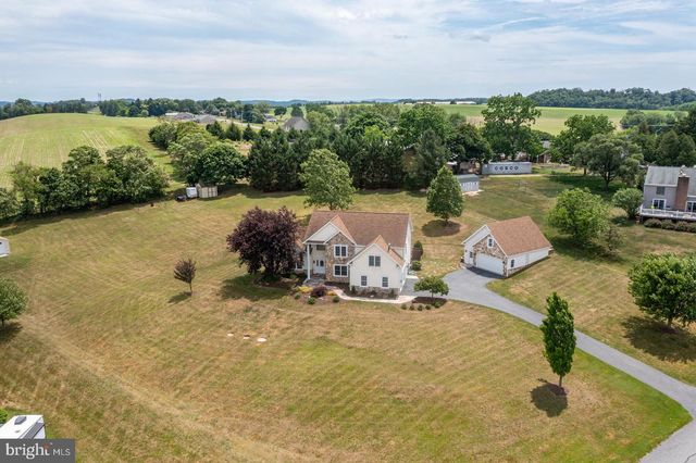 101 CHRIS DR, Lenhartsville, PA 19534