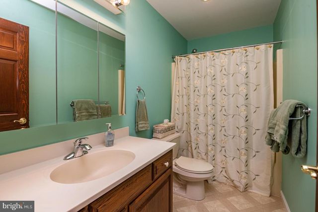 101 CHRIS DR, Lenhartsville, PA 19534