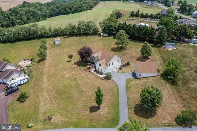 101 CHRIS DR, Lenhartsville, PA 19534