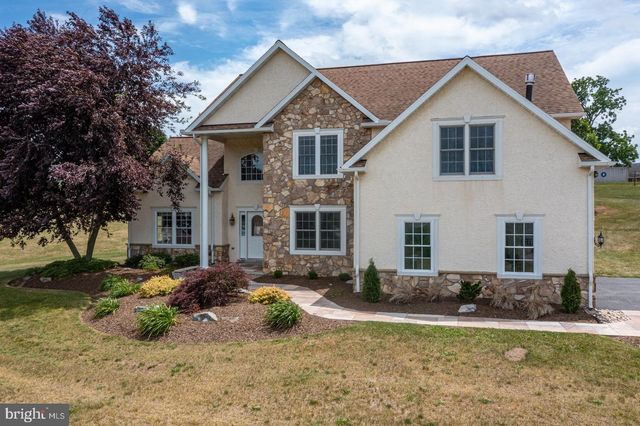 101 CHRIS DR, Lenhartsville, PA 19534