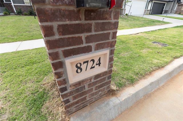 8724 Poppey Place, Yukon, OK 73099