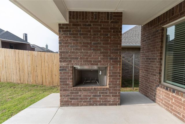 8724 Poppey Place, Yukon, OK 73099