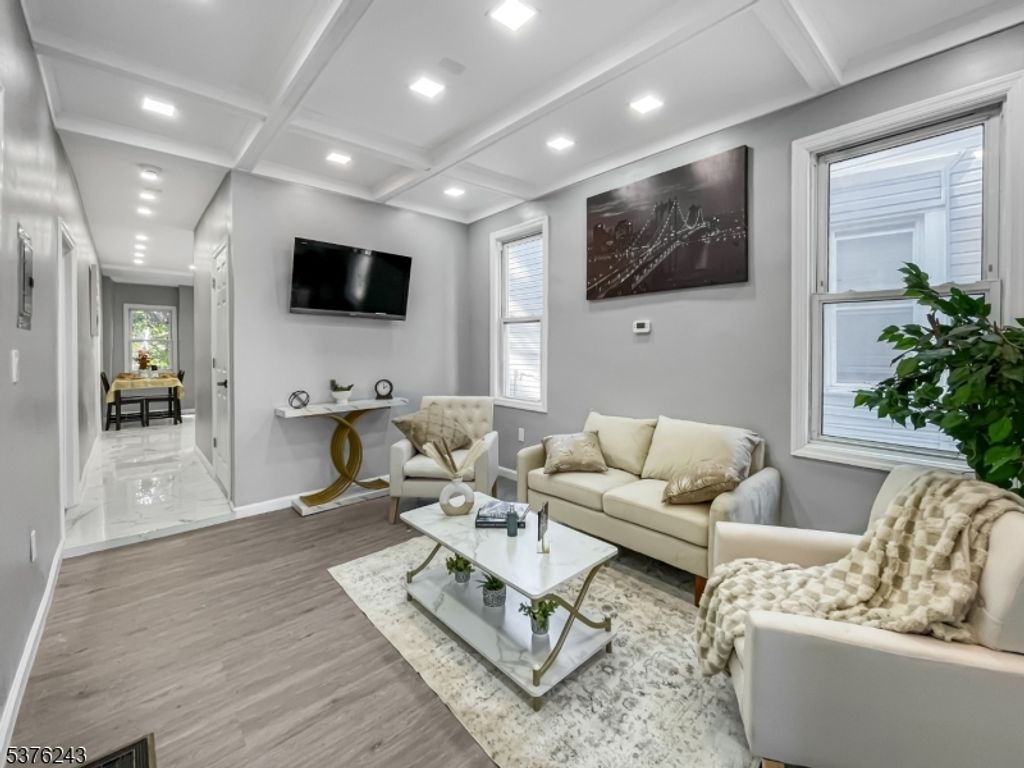 39 Brookdale Ave, Newark City, NJ 07106