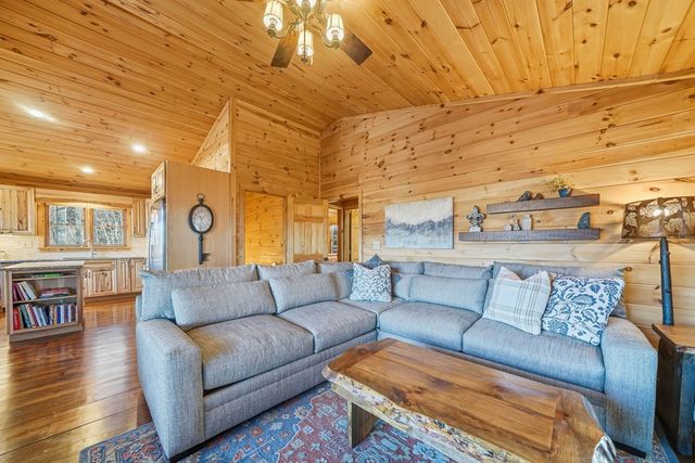 478 Cohutta Mountain Road, Blue Ridge, GA 30513