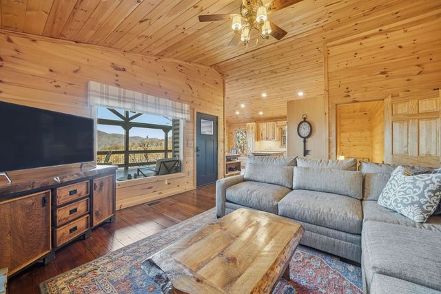 478 Cohutta Mountain Road, Blue Ridge, GA 30513