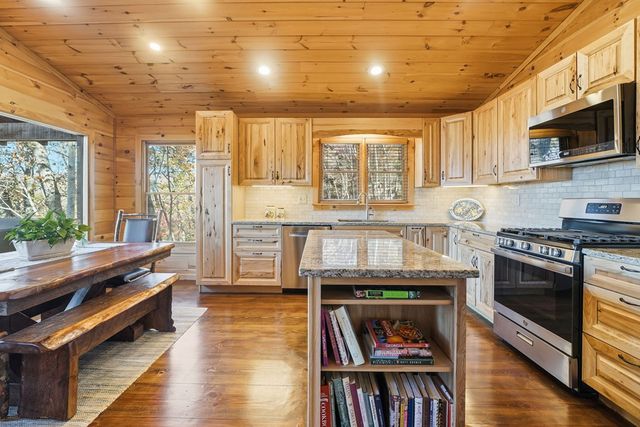 478 Cohutta Mountain Road, Blue Ridge, GA 30513