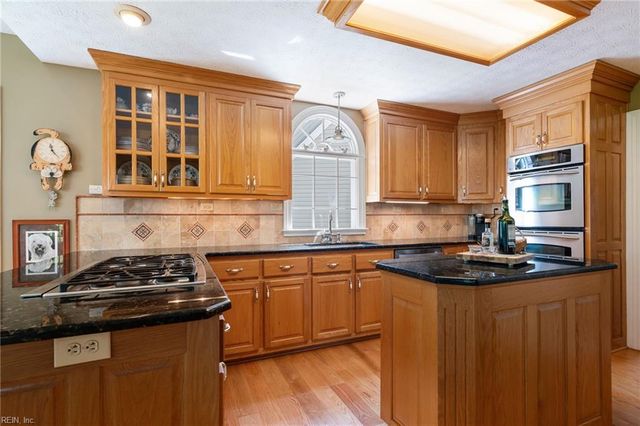 15397 Holly DR, Smithfield, VA 23430