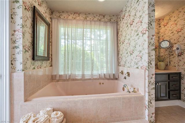 15397 Holly DR, Smithfield, VA 23430