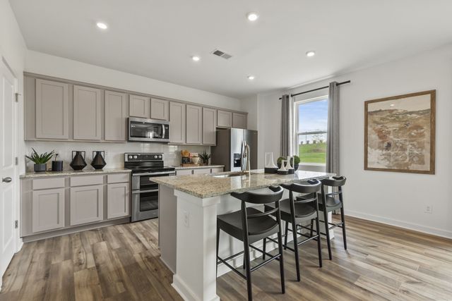 222 East Millbrook Drive, Spring Hill, TN 37174