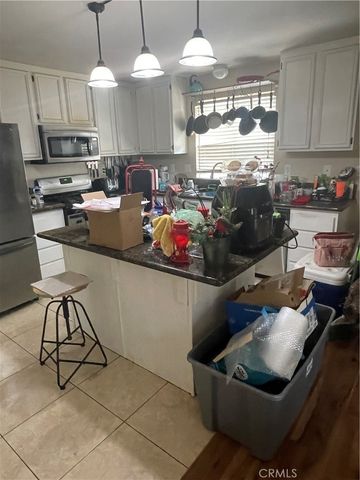 39253 Cayman Court, Murrieta, CA 92563