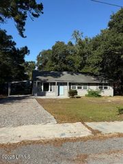 2713 Jones Avenue, Beaufort, SC 29902