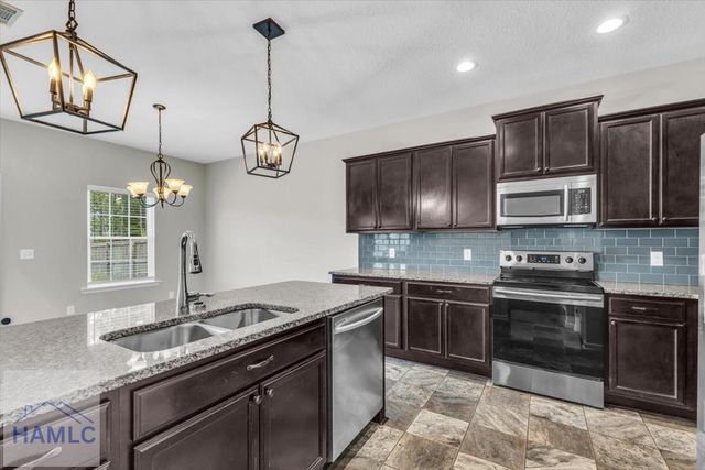16 Cassels Court, Hinesville, GA 31313