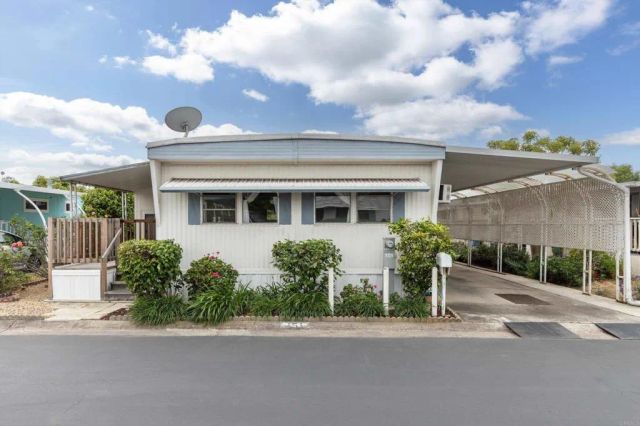 1010 E Bobier 151, Vista, CA 92084