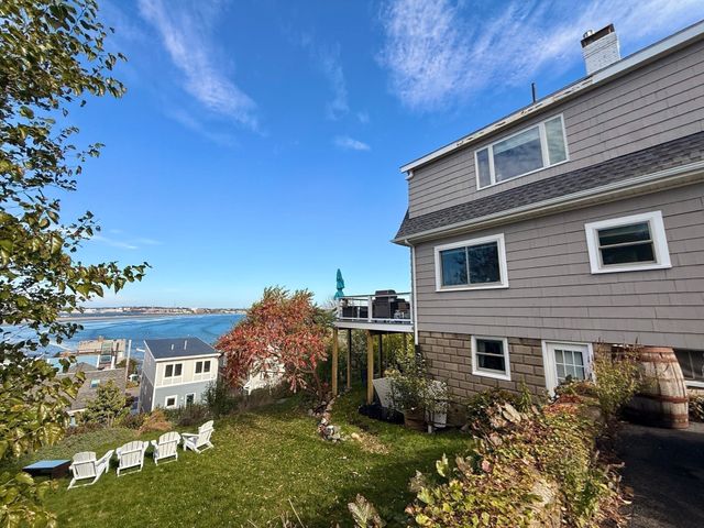 18 Lennox Rd 1, Nahant, MA 01908