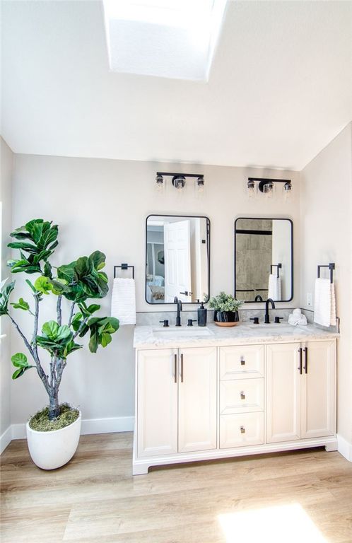 Image 22 of property listing at 16444 Bolsa Chica Avenue 74, Huntington Beach, CA 92649