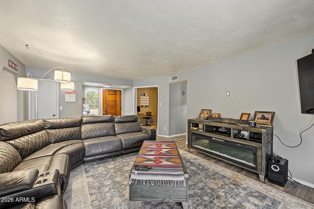 1820 W OBISPO Avenue, Mesa, AZ 85202 — photo 5