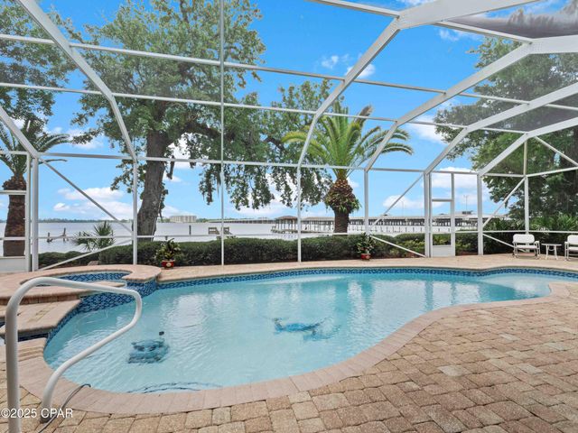 113 Florida Avenue, Lynn Haven, FL 32444