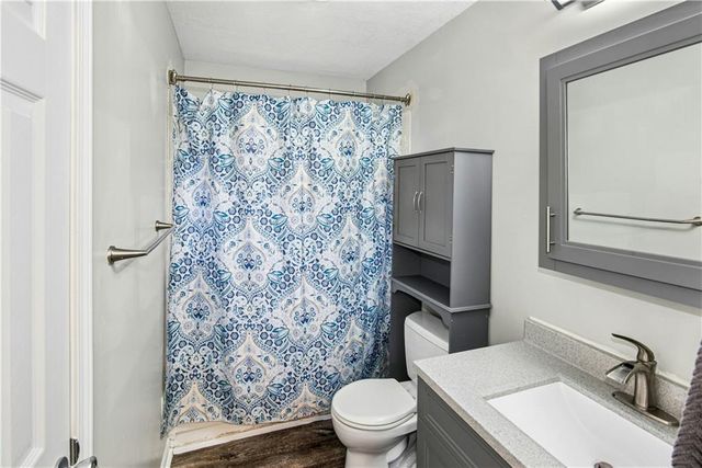 5822 NW Walnut Court, Parkville, MO 64152