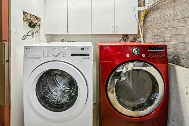 5822 NW Walnut Court, Parkville, MO 64152