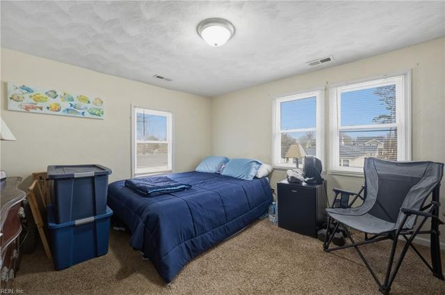 8911 London ST, Norfolk, VA 23503