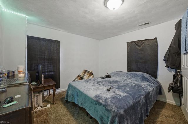 8911 London ST, Norfolk, VA 23503