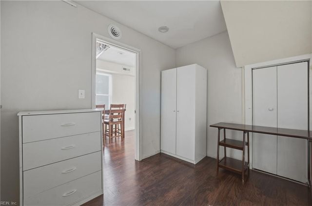 8911 London ST, Norfolk, VA 23503