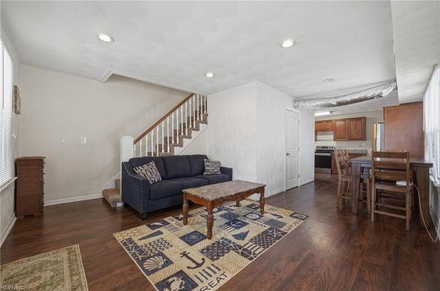 8911 London ST, Norfolk, VA 23503