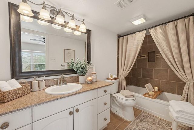 1803 Stoney Brook Drive 108, Houston, TX 77063