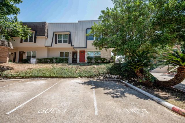 1803 Stoney Brook Drive 108, Houston, TX 77063