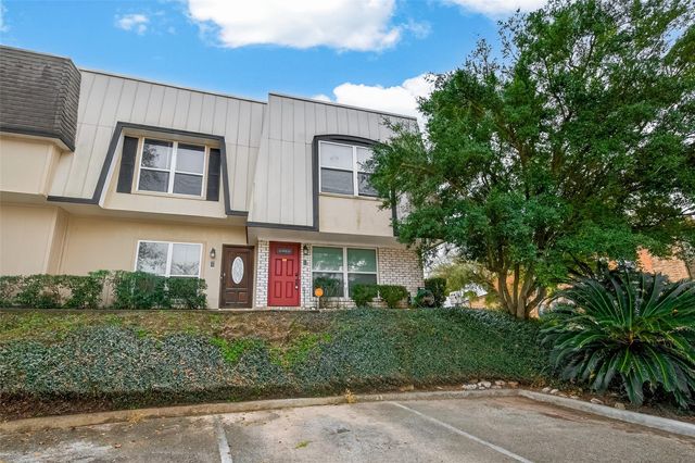 1803 Stoney Brook Drive 108, Houston, TX 77063