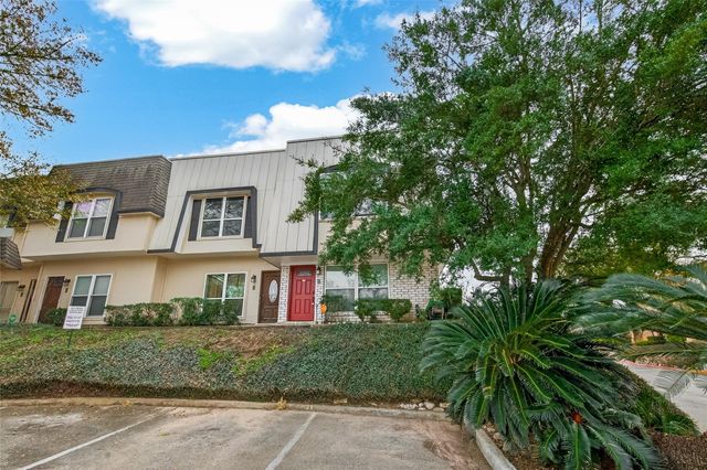 1803 Stoney Brook Drive 108, Houston, TX 77063