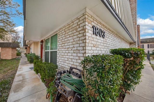 1803 Stoney Brook Drive 108, Houston, TX 77063