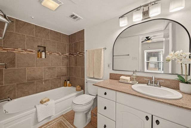 1803 Stoney Brook Drive 108, Houston, TX 77063