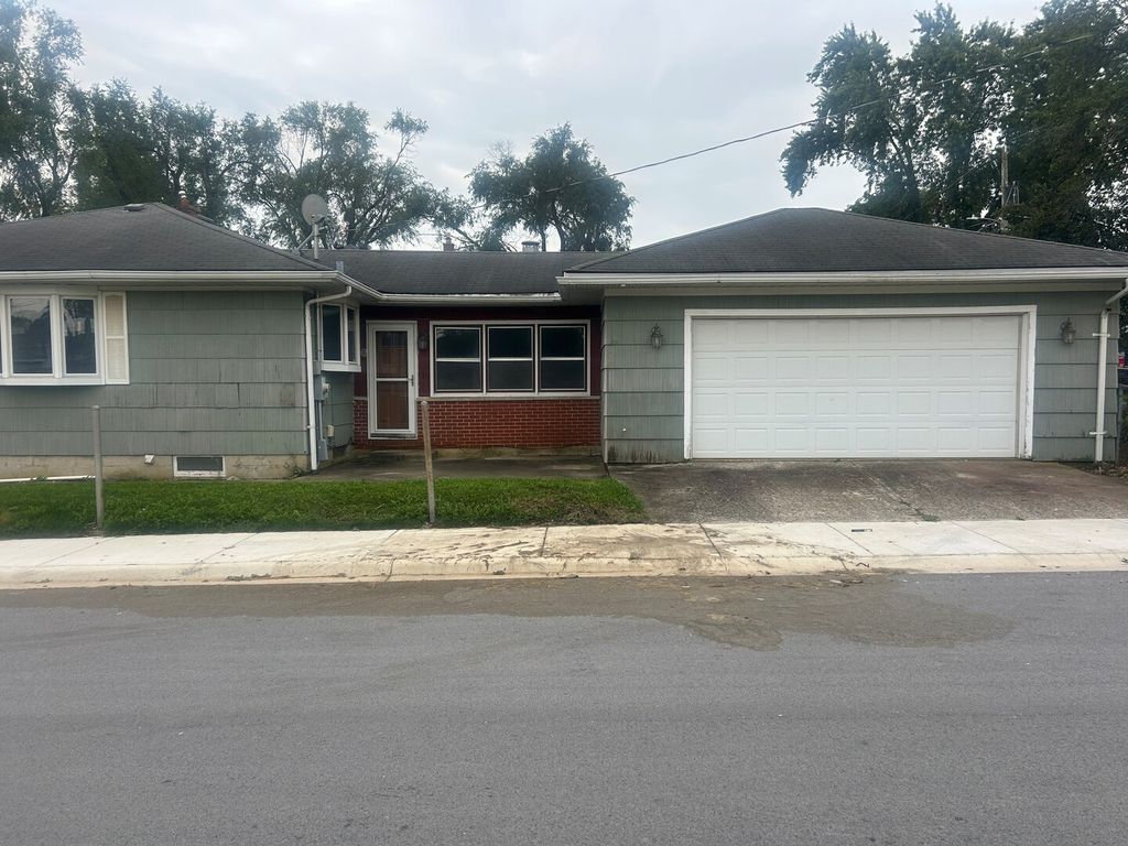 3002 Miller Avenue, South Chicago Heights, IL 60411