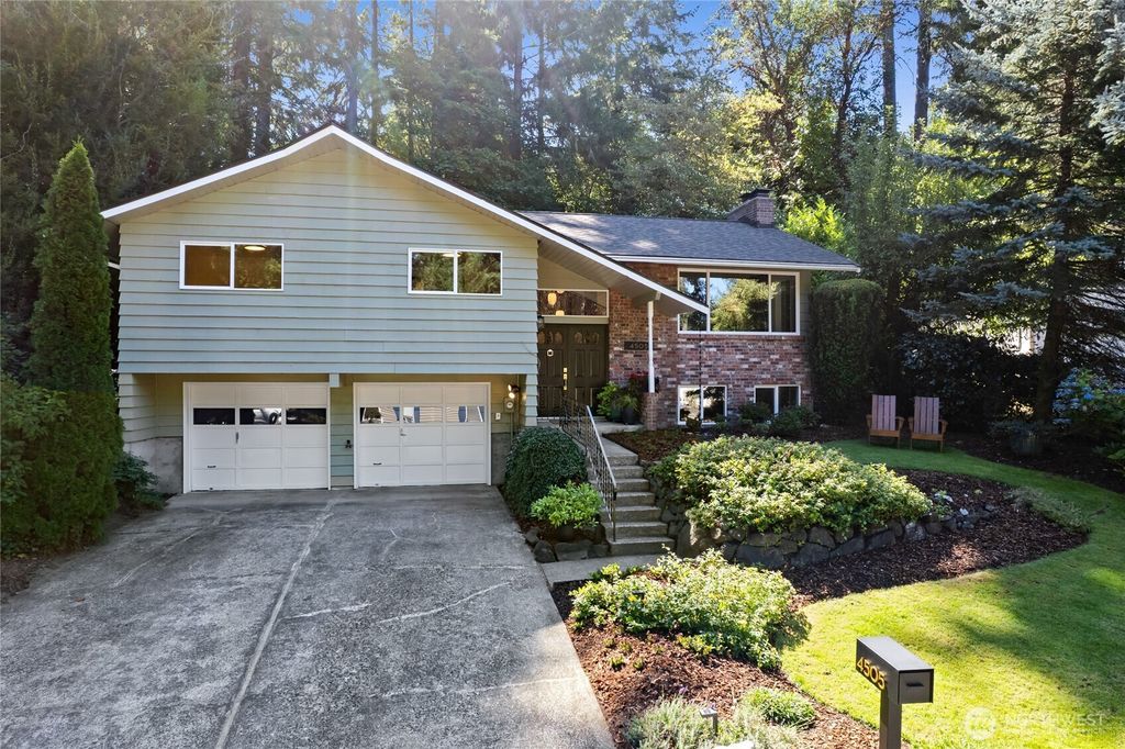 4505 Merry Lane W, University Place, WA 98466