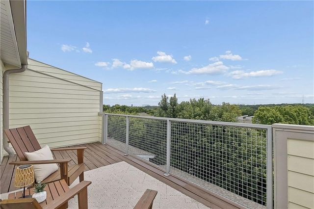 1264 Van Allen Mews NW, Atlanta, GA 30318