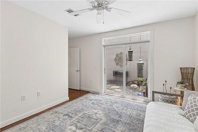 1264 Van Allen Mews NW, Atlanta, GA 30318