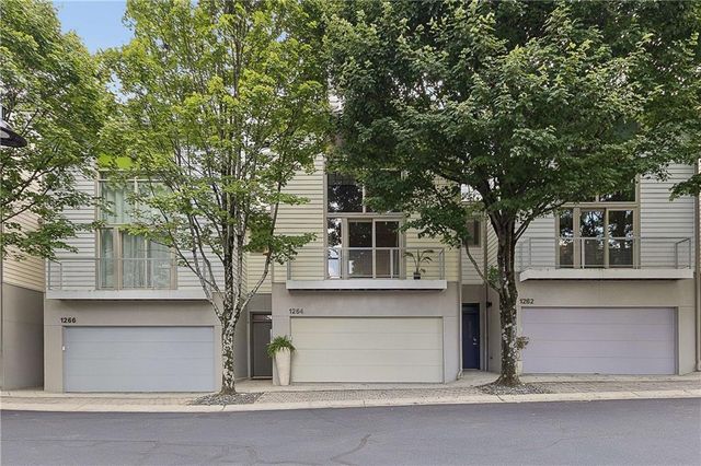 1264 Van Allen Mews NW, Atlanta, GA 30318