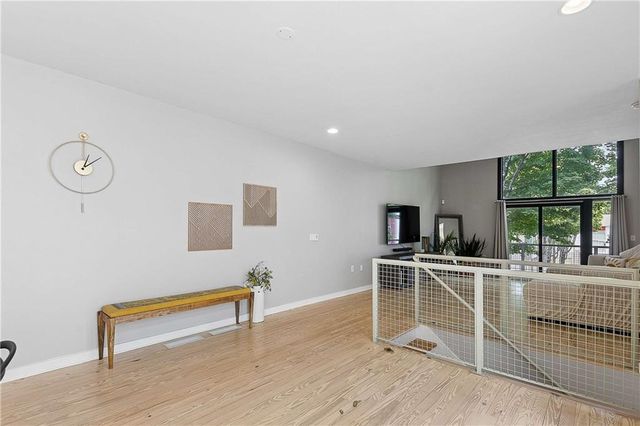 1264 Van Allen Mews NW, Atlanta, GA 30318